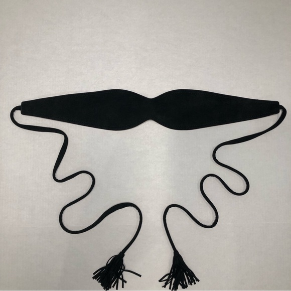 ⭐️NEW⭐️Faux Suede Self Tie Belt - Picture 2 of 5